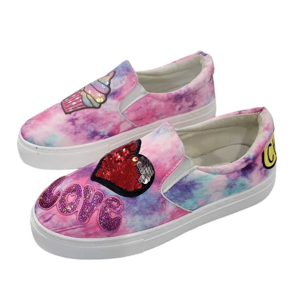 NWOT Qupid women's Emoji embroidered sweet love heart tie dye slip-on flat 9